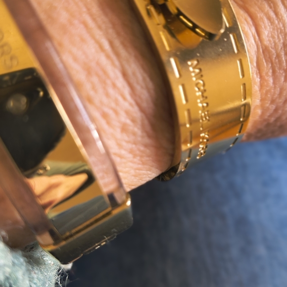 Michael Kors Gold Womens Bracelet - Picture 4 of 4